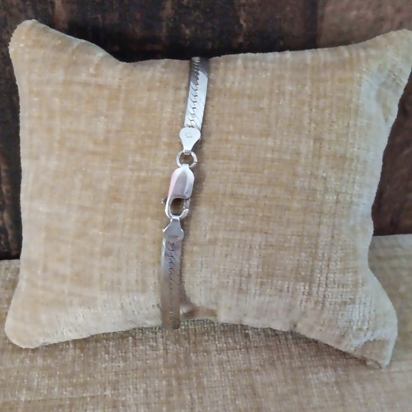 925 Italy Silver Flat Herringbone Snake Chain Bracelet - Picture 2 of 6